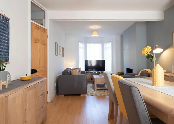 Host & Stay - Herbert Road